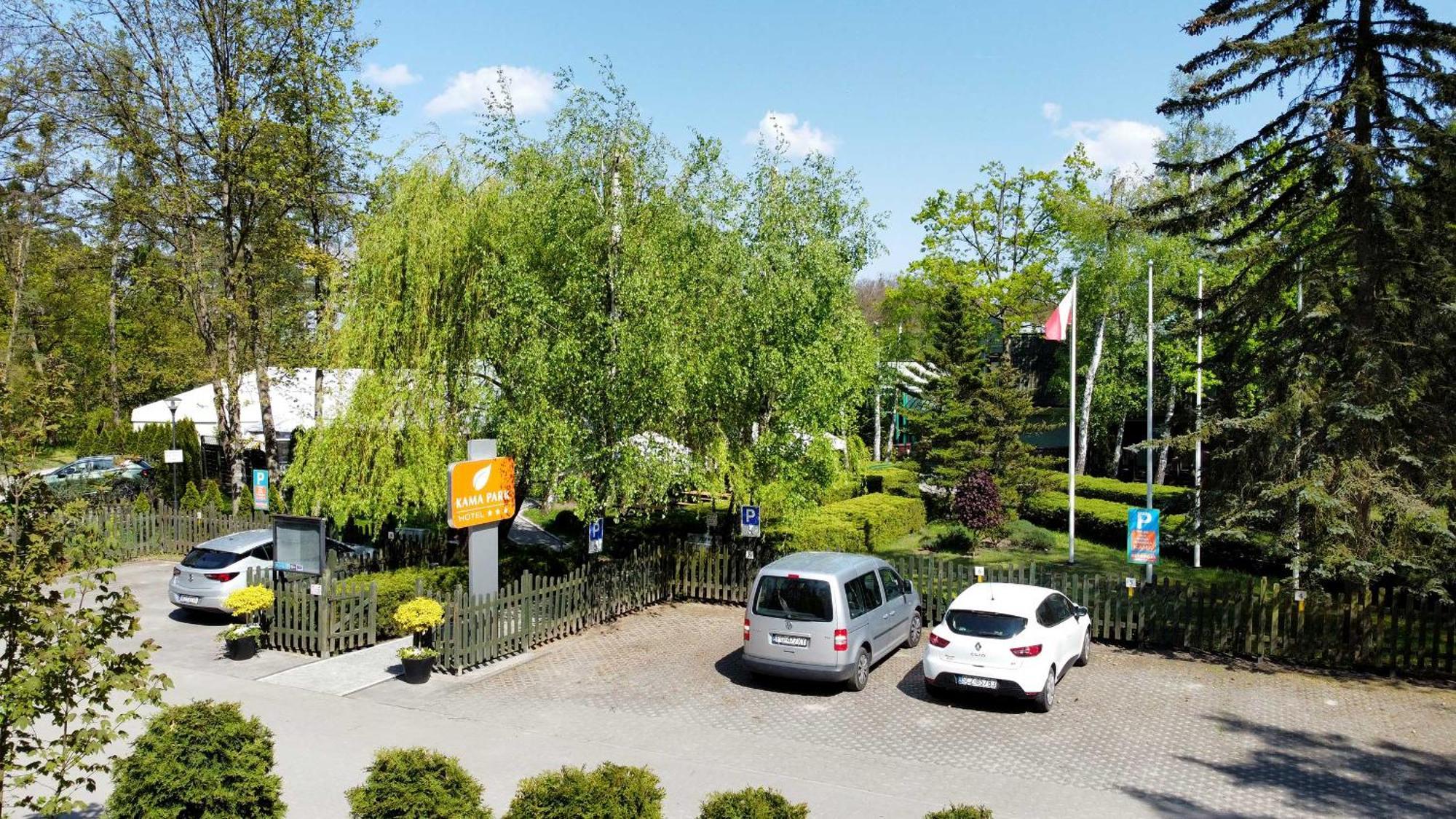 Hotel Kama Park Sierakow  Eksteriør bilde
