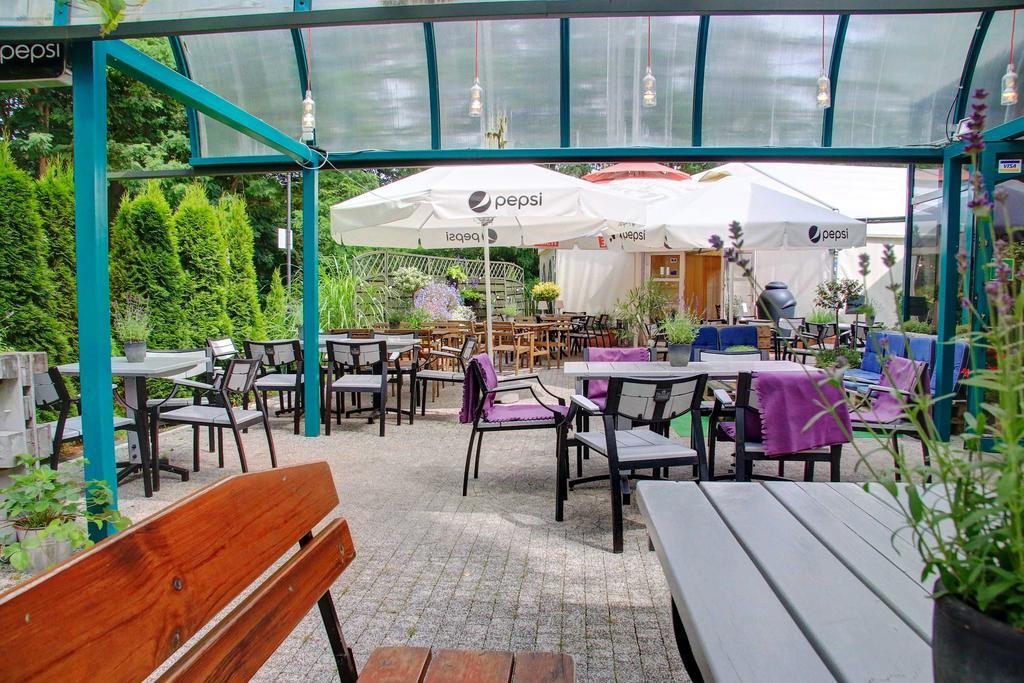 Hotel Kama Park Sierakow  Eksteriør bilde