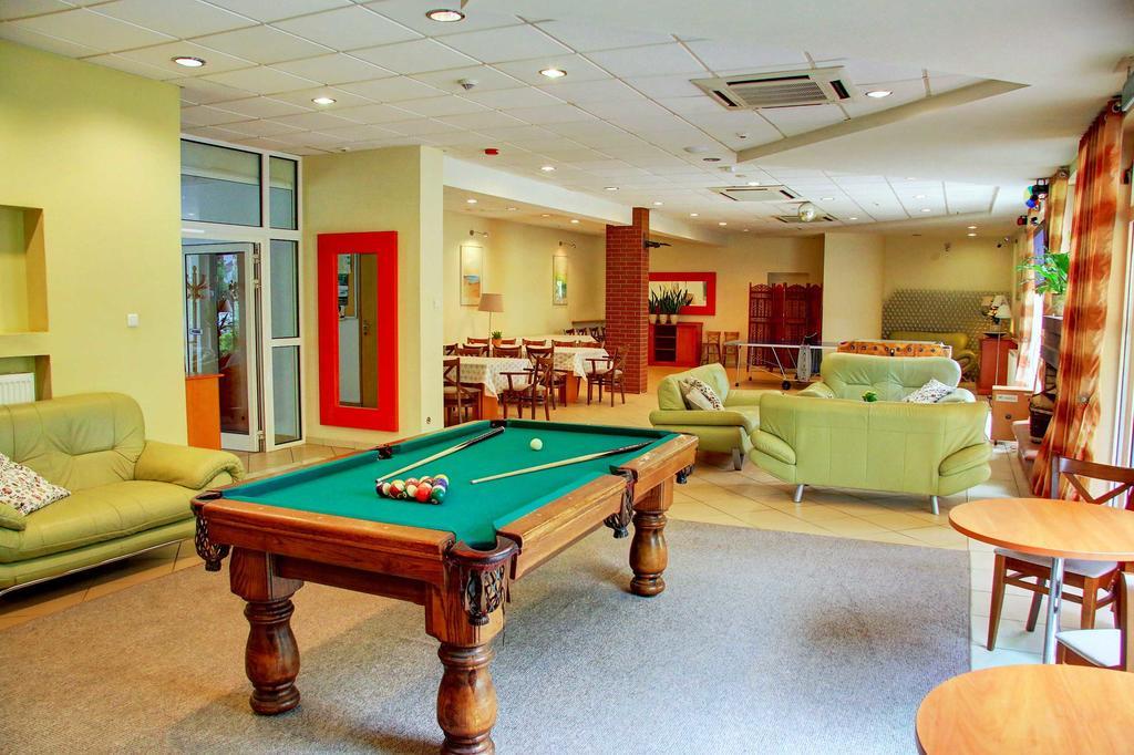 Hotel Kama Park Sierakow  Eksteriør bilde