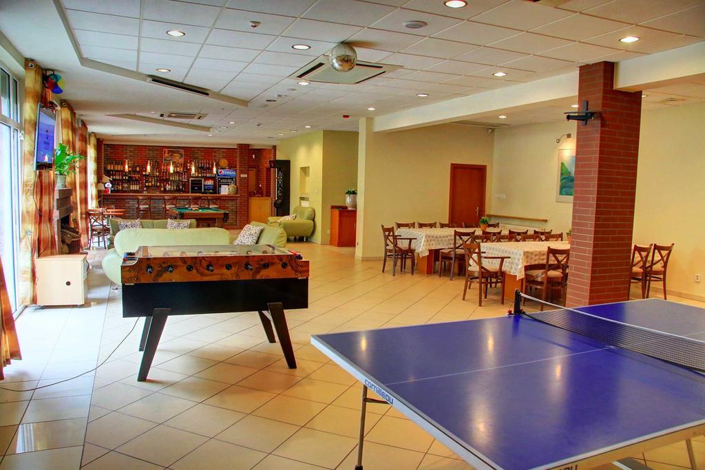 Hotel Kama Park Sierakow  Eksteriør bilde