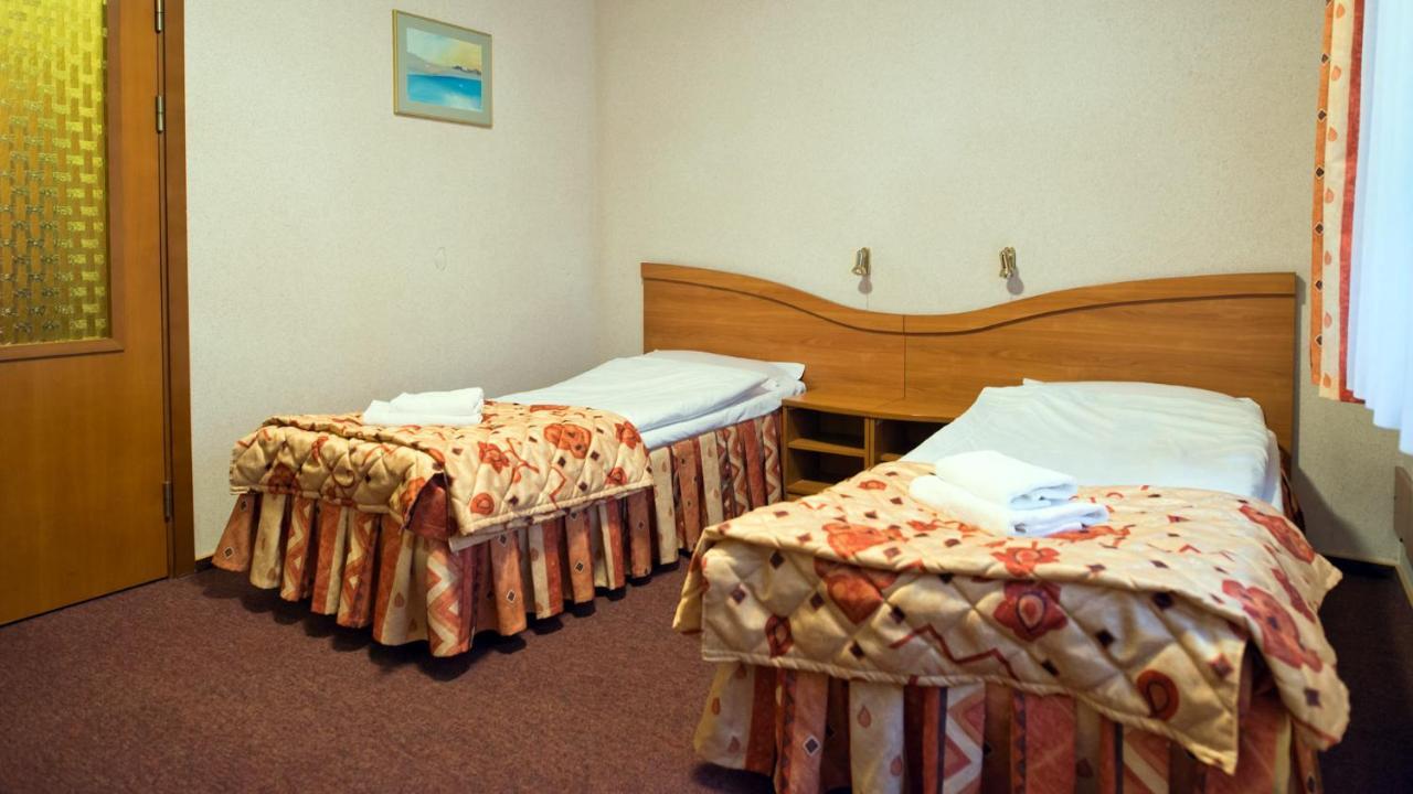 Hotel Kama Park Sierakow  Eksteriør bilde